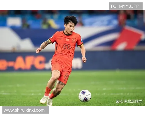 上海足球新星崛起近期有哪些备受瞩目的明星球员引发关注